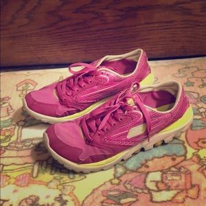 Sketchers Deep Pink Sneakers Women Size 37